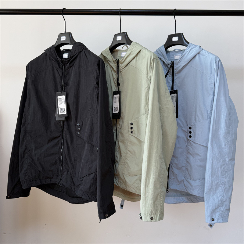 2026 New luxury Jackets with one big pocket Cardigan zipper hoodie waterproof jacket one lens youth loose breathable mesh nylon windbreaker mobile C