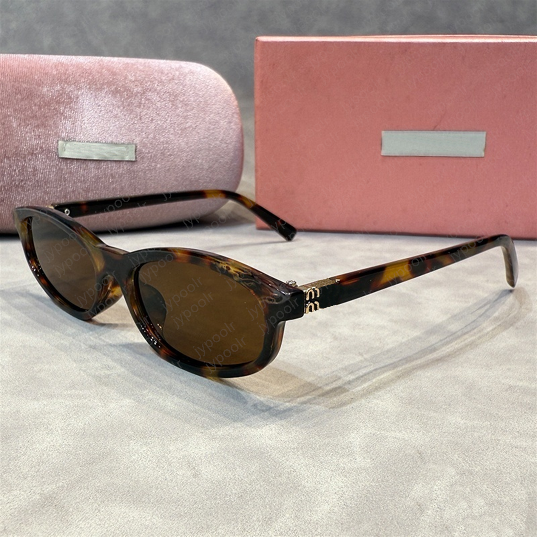 Designer Femmes Hommes Mode Classique Rétro Lettre Extérieure Plage Voyage Photographie Protection UV UV400 Lunettes de soleil Lunettes de soleil