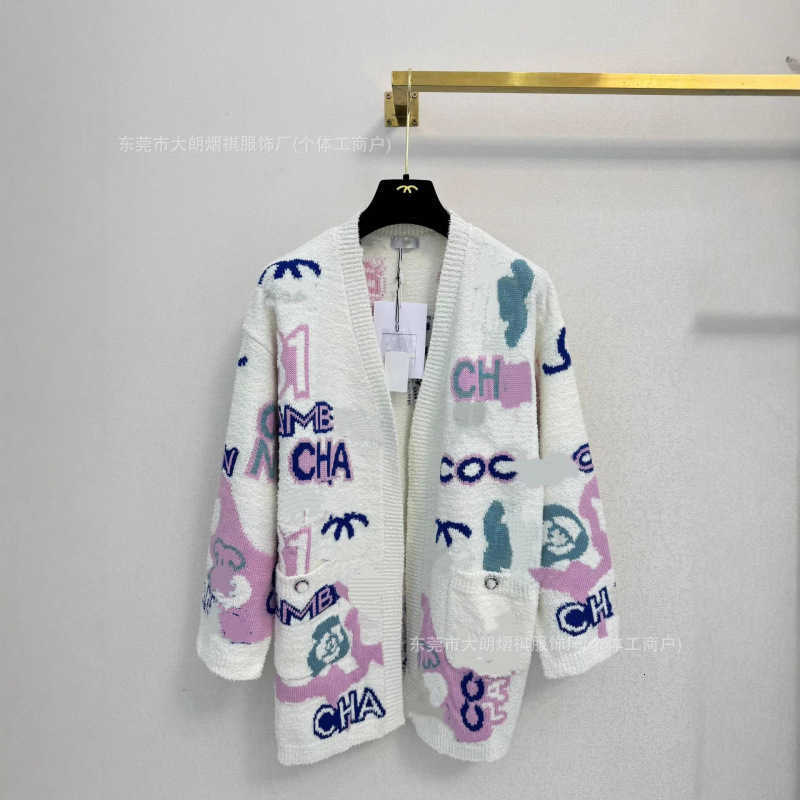 Women's Knits & Tees designer CH brand top level early spring new letter V neck knitted long sleeve cardigan 62M8
