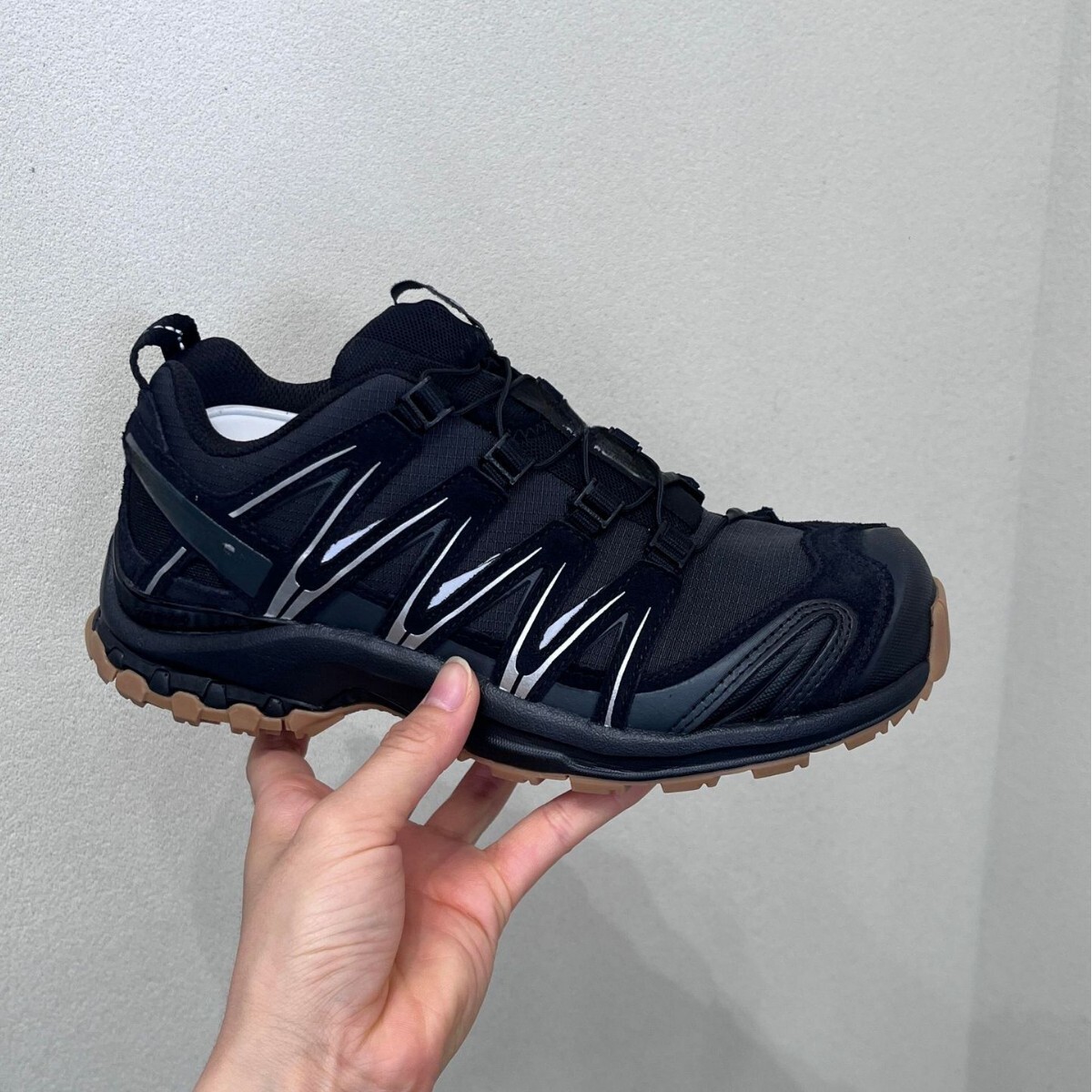 new designer couple outdoor hiking and mountaineering shoes thick soled shoes men s and women s sports and leisure shoes vacation shoes