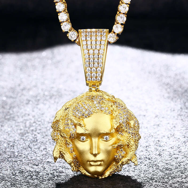 Cross-border European and American new Medusa personalized pendant with micro-inlaid zircon, trendy hip-hop necklace accessories wholesale