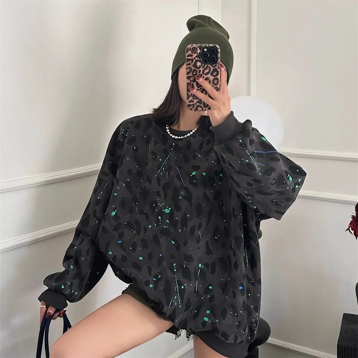 Leopard Print Street Personality Plus Size Sweatshirt Y2K French Fashion Womens Sweatshirt Autumn Winter Warm Pullover 260429
