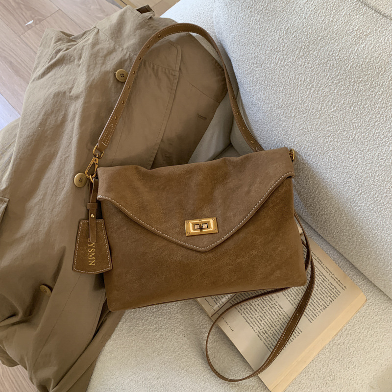 Vintage underarm bag for women, new cross-border style, autumn-winter lightweight luxury, niche fashion, single shoulder crossbody bag. Free shippin