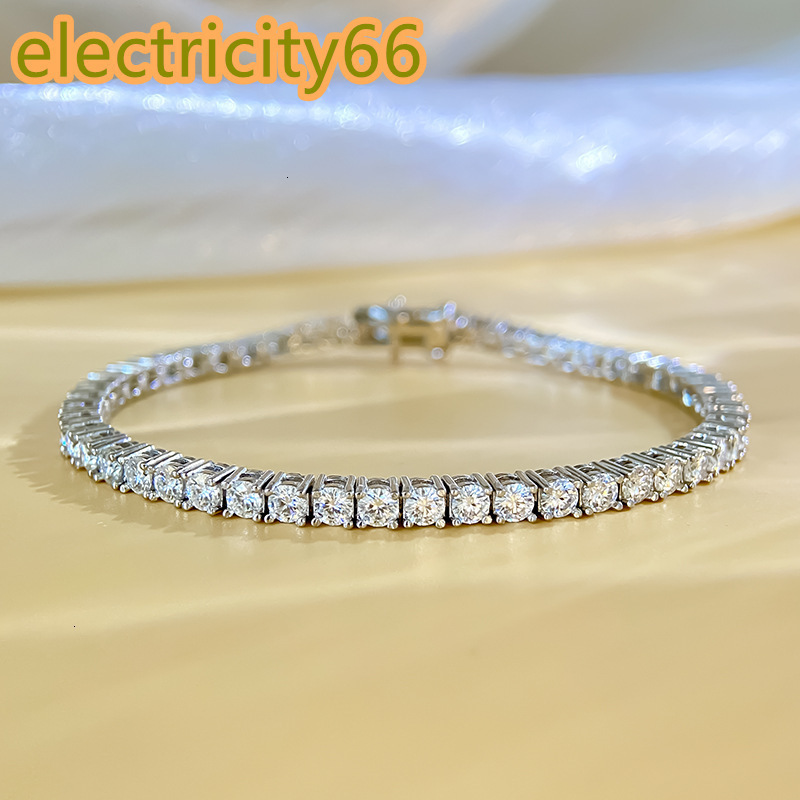 Luxury D Color VVS1 25mm Full Moissanite S925 Women Bracelet for Wedding Engagement S925 Sterling Silver with Gra Certificates