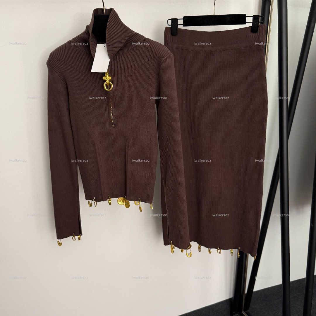 Classics women knitted top girls set designer clothes women long-sleeve knitted top fitted knitted midi skirt A816X16N039-image-1104554897