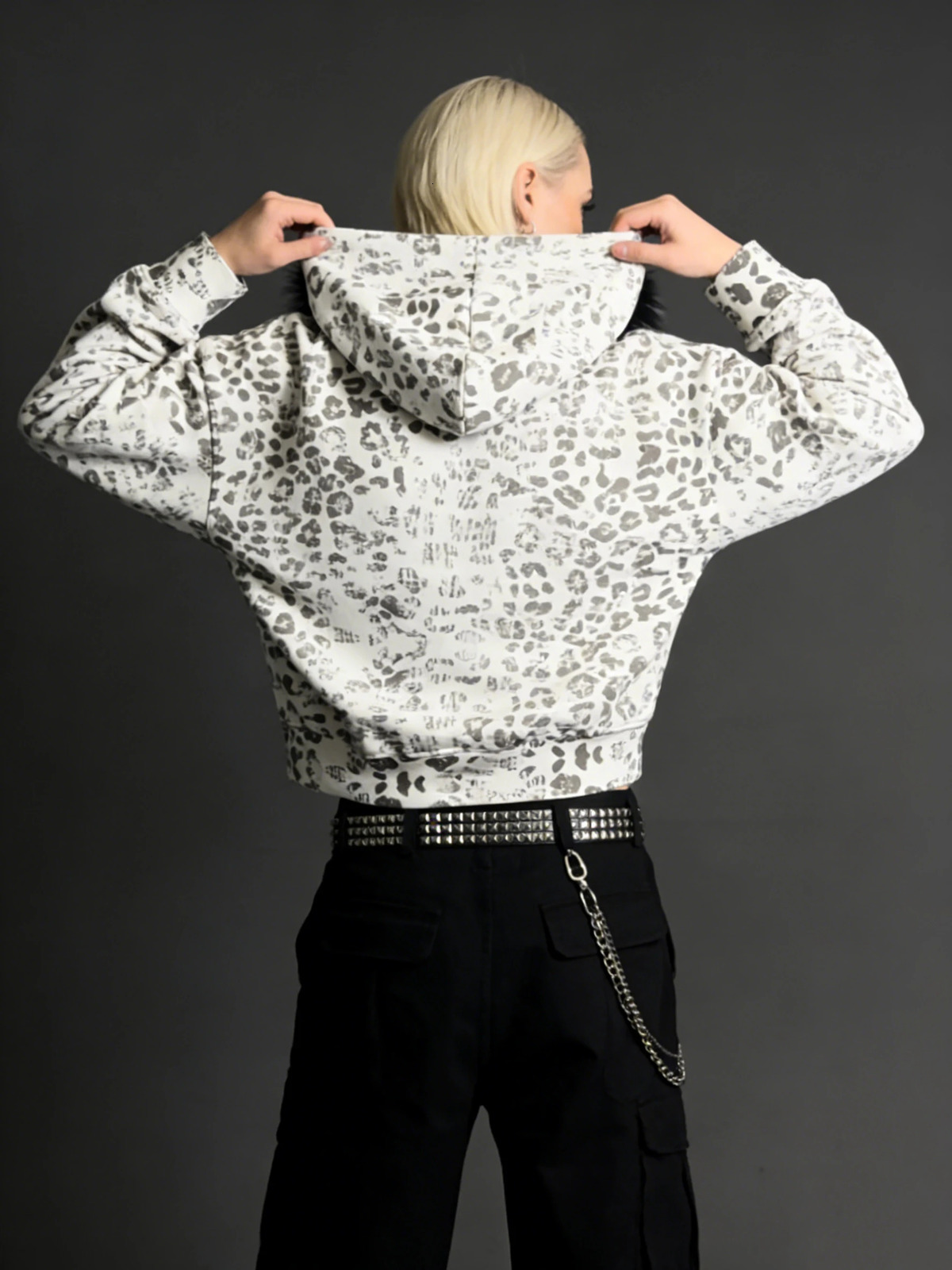 Y2K Streetwear Casual All-Season Fashion Sweatshirt Womens Leopard Print Faux Fur Hood Zipper Hoodie Cropped Oversized 260429