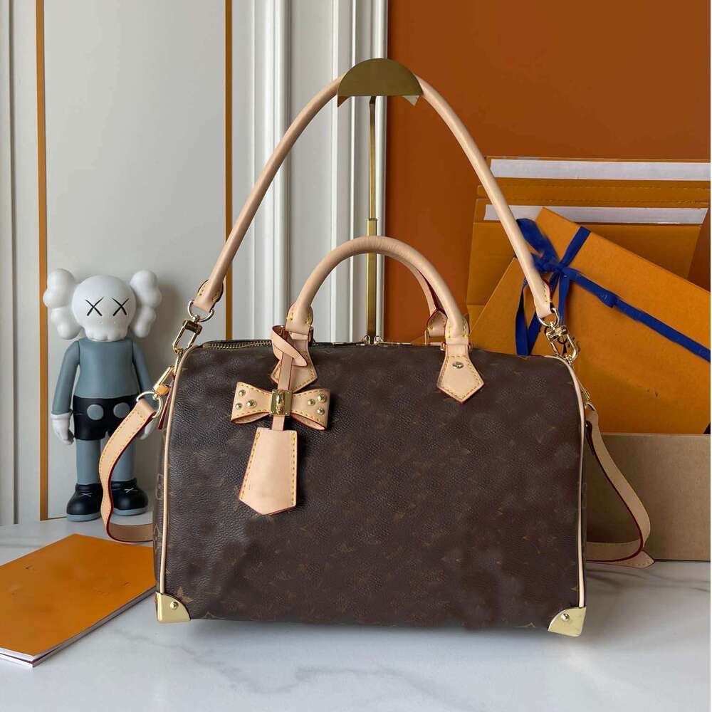 Designer Luxury Bag Bow Charm Beige Leather Handle Shoulder Crossbody Tote Purse Women Fashion Handbag High Quality 30cm