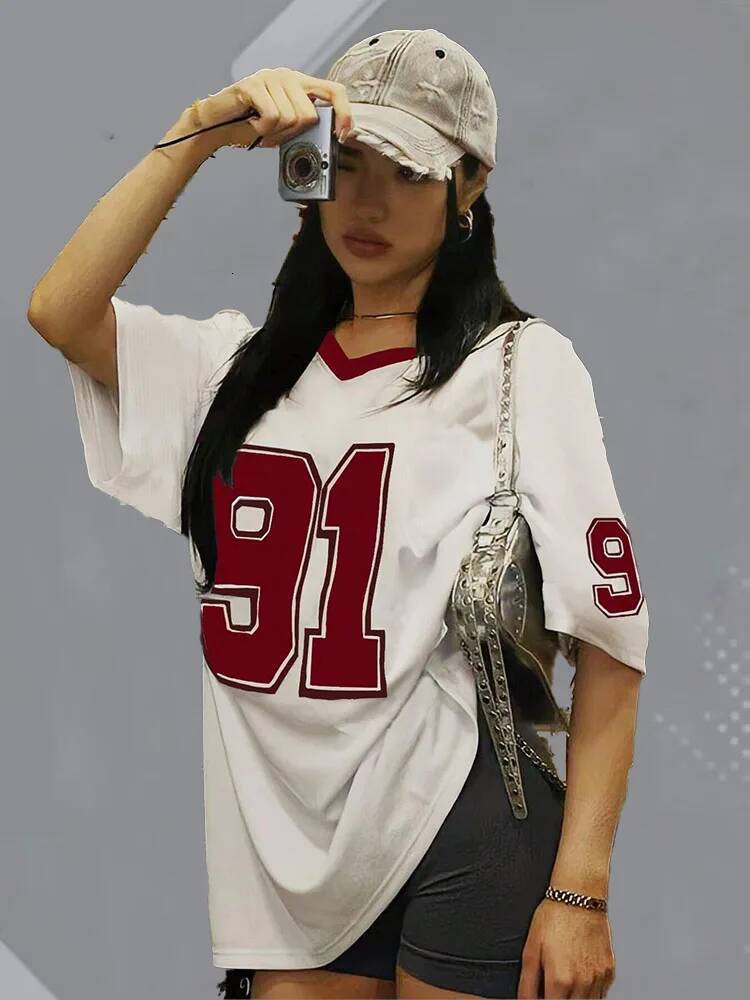 2025 Summer New Retro 91 PrintT-Shirt For V-Neck Short Sleeve Sports Football Jersey Y2K Loose Streetwear Tops Women Beach dongdumaoyi