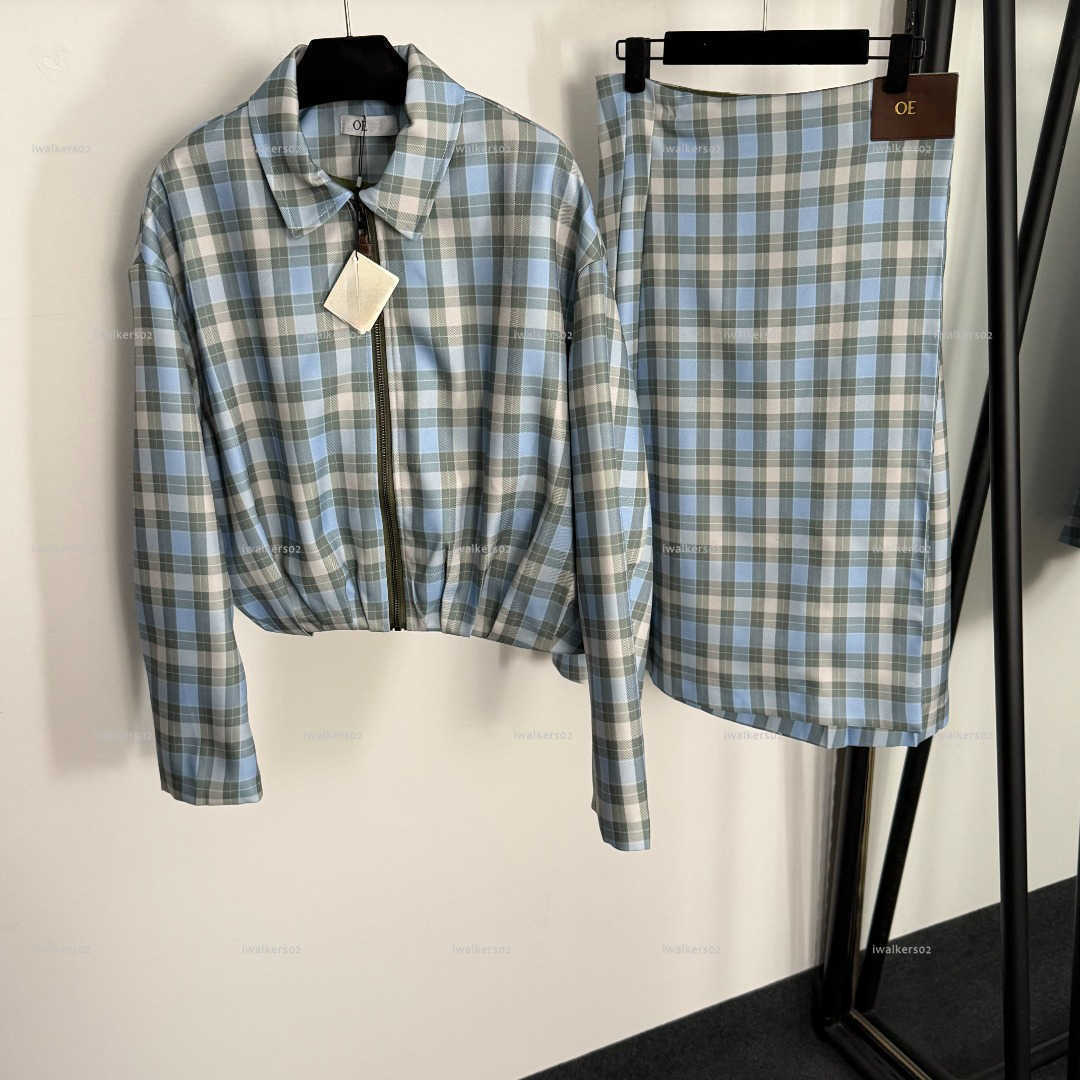 Classics women jacket girls top set designer clothes women wrinkled waist cinched long sleeved zipper jacket+high waisted plaid skirt Lady ropa A-image-1104554957