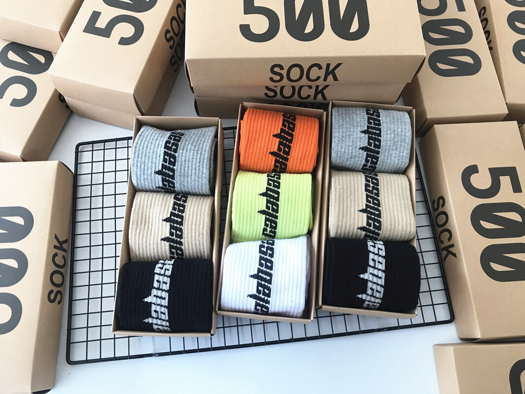 Breathable Cotton Men's Calabasas Designer Socks Casual Fashion Style With Gift Box 6 Colors Selection EU Size 35-46 Wholesale Footwear