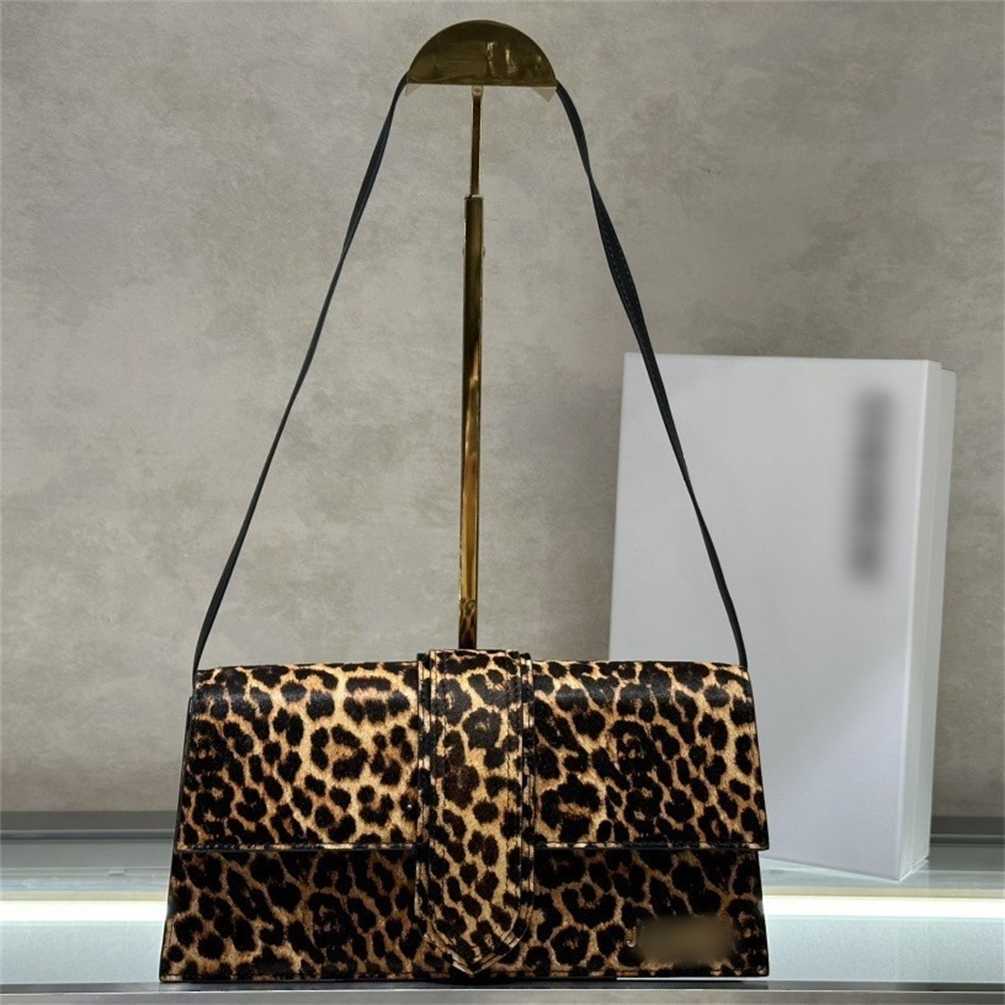 Designer Bag 2026 Single-Shoulder Handbag Leopard Print Baguette Bag Niche Design Genuine Leather Underarm Womens Bag Commuting Style