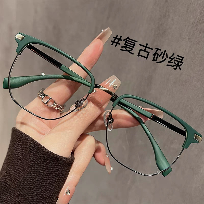 Hot-Selling Eyebrow Frame Men, High-Definition Comfortable Blue Light Blocking for Women, Fashionable Middle-Aged and Elderly Reading Glasses