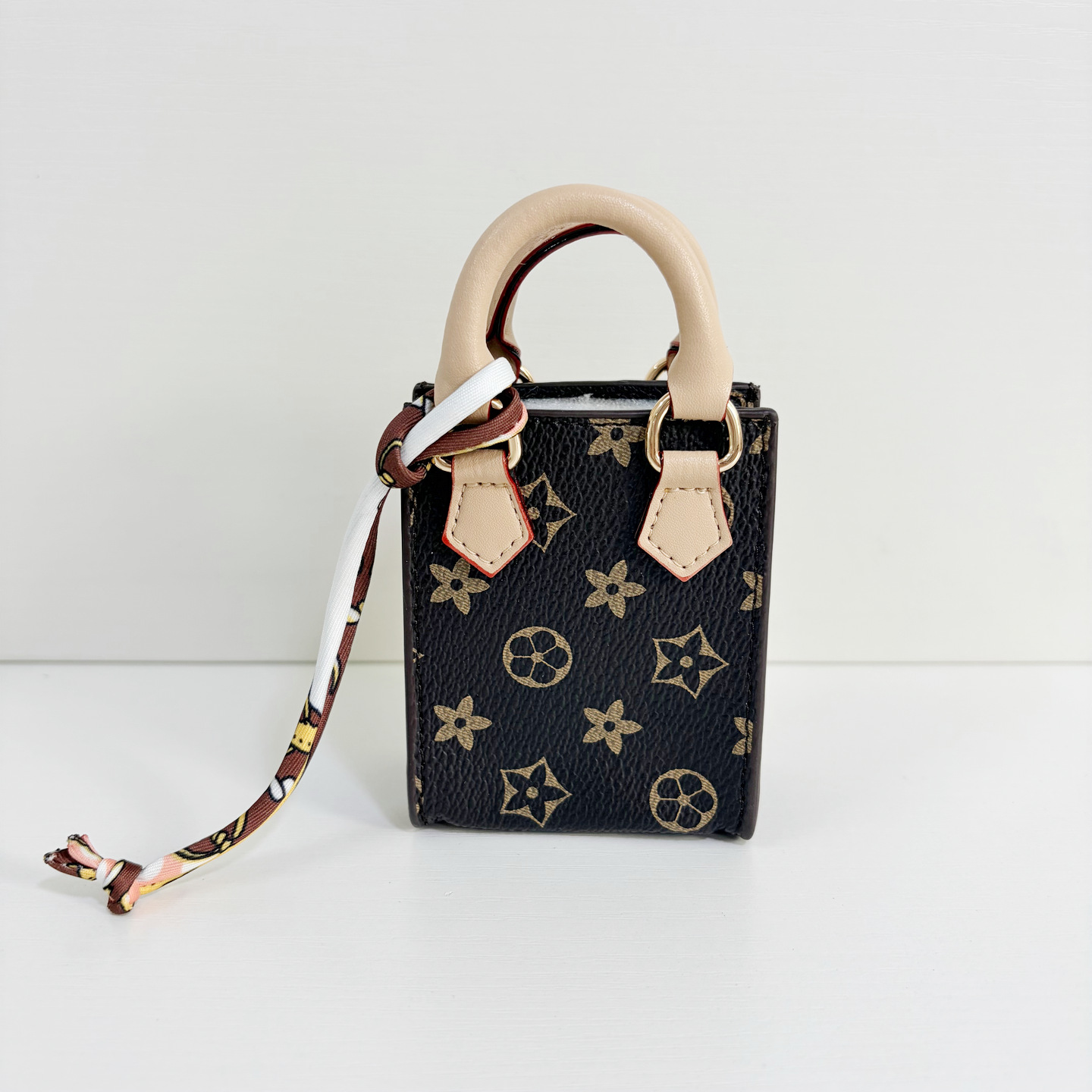 Free Shipping 2026 New Print Design Style Mini Wallet Trendy Creative Square Lipstick Bag Headphone Bag Small and Portable Various Colors Hot Sale