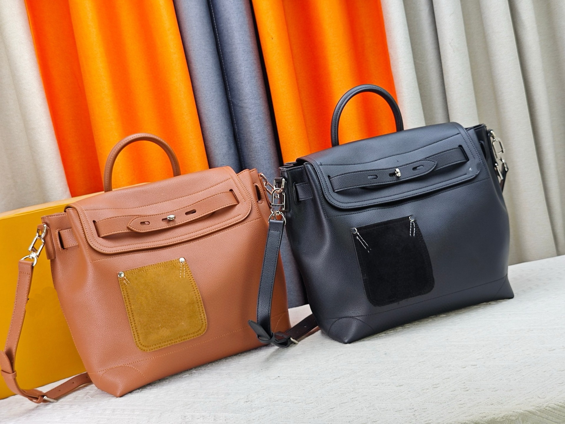 Design Messenger Bag Luxury Unisex Genuine Leather Handbag New 2026 Shoulder Crossbody Bag Women's Bag, Men's Bag Fashion Commuter Bag Ful