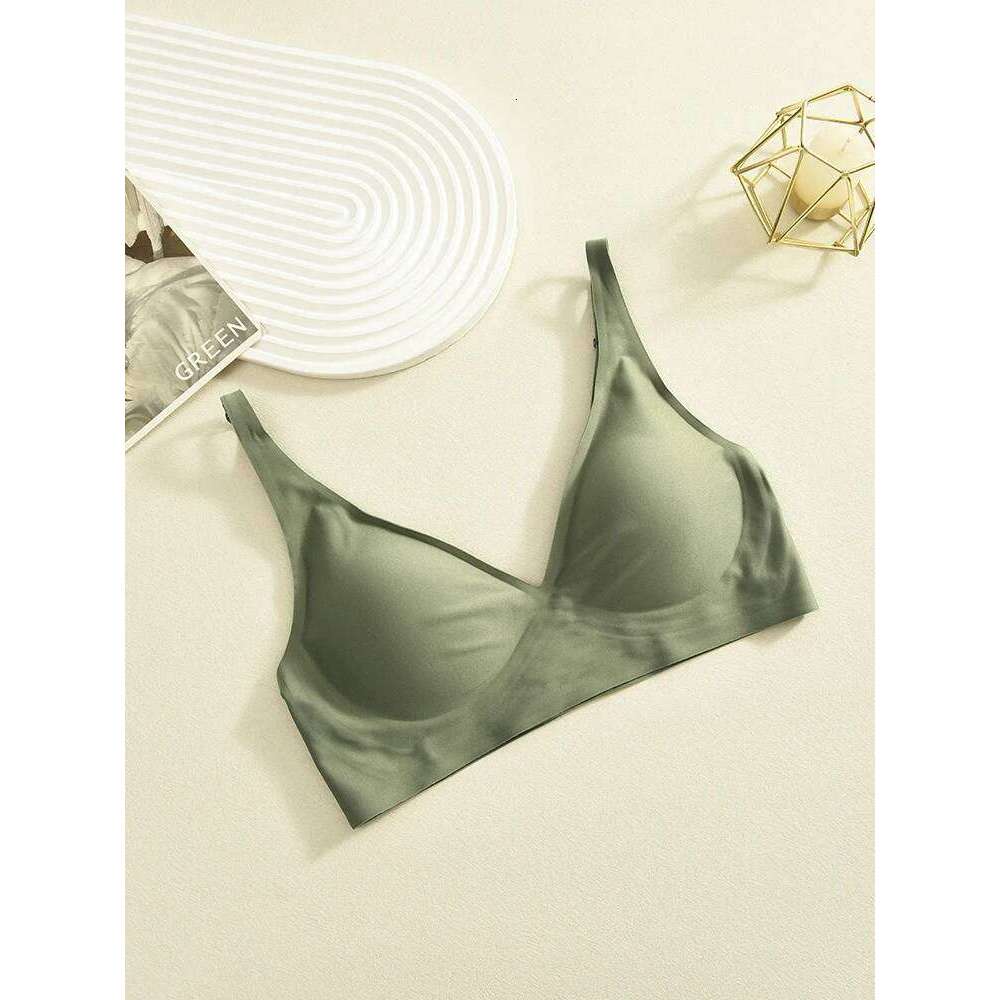 Women Latex Bra Seamless Underwear Sexy Brassieres Woman's Wireless Bras Soft Female Intimates Lingerie Plus Size Bralette S-XL