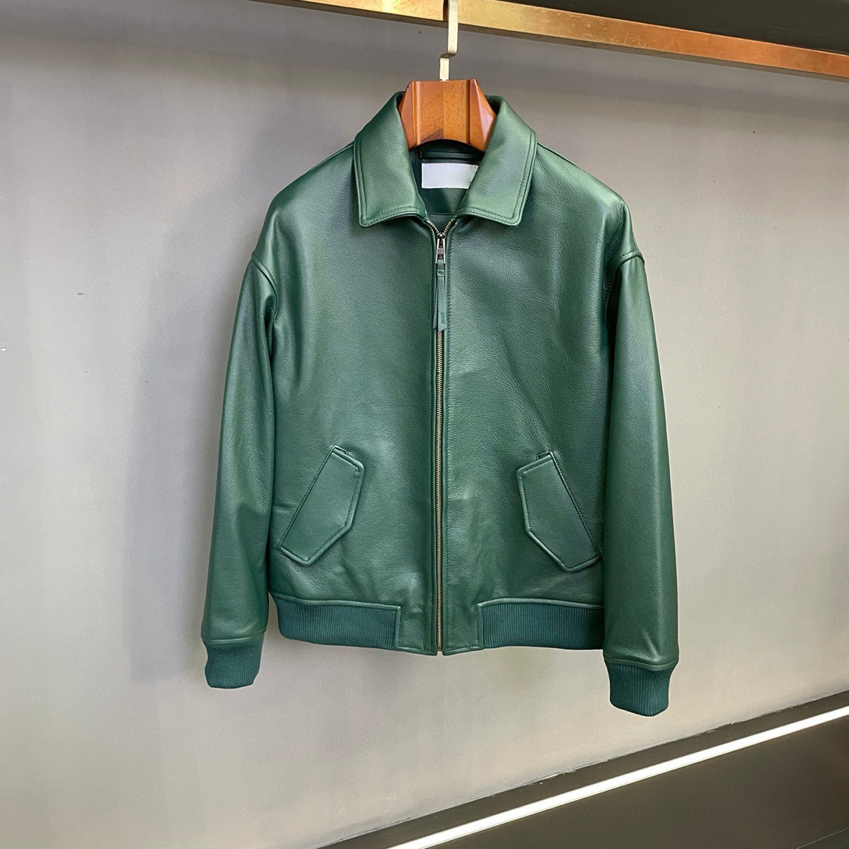 Men's plus size Luxury Style LW Genuine Leather Jacket, Unisex Genuine Leather Bomber Jacket , Embroidered Detail Loose Fit Streetwear Coat 12h