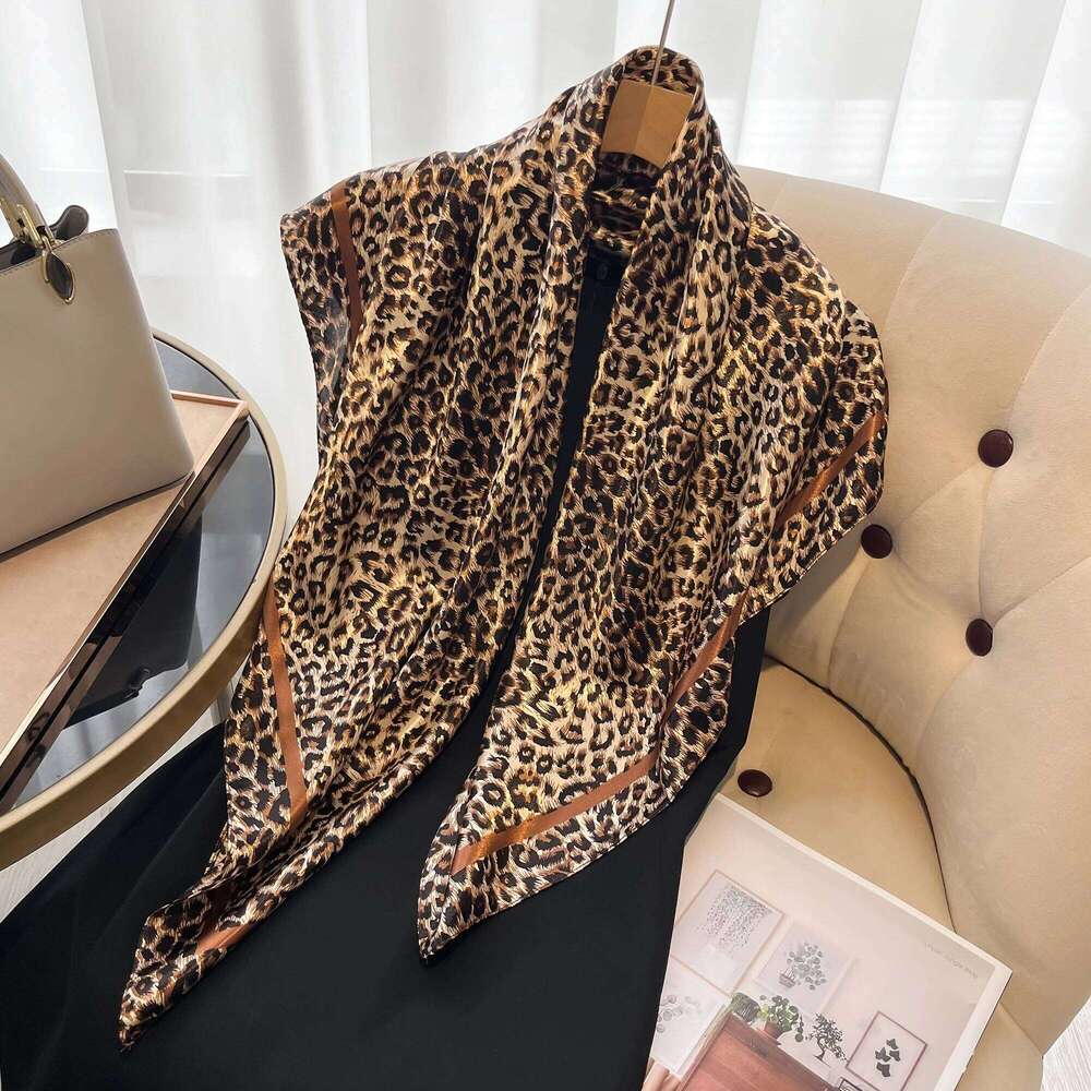 New Luxury Brand Leopard Print Headband Scarf Women Fashion Silk Satin Hair Band Bag Wrist Bandana Neckerhicef Shawl Wraps 26Li0505