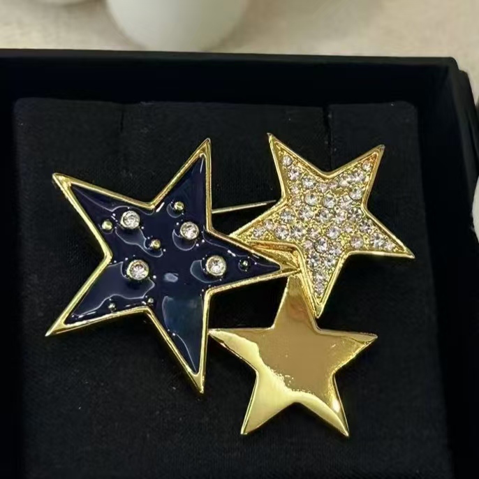 Italy Fashion Trendy Men Women Brooch Pins Yellow Gold Plated Bling CZ Stars Pins Brooches for Men Women Hot Gift