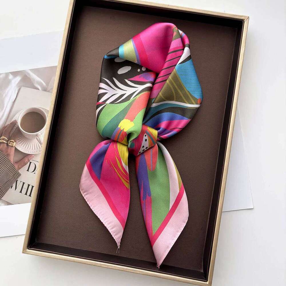 Luxury Printed Square Scarf Soft Satin Imitation Silk Scarves For Women Bandanas Elegant Hijab Neckerchief Shawl Wraps 26Li0505