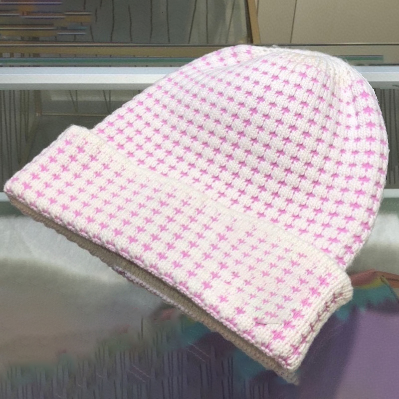Plaid Designer Beanie Hats For Men Knitted Bonnets Winter Hat Fall Thermal Cap Ski Travel Classical Luxury Beanies White Black Grey Keep Warm