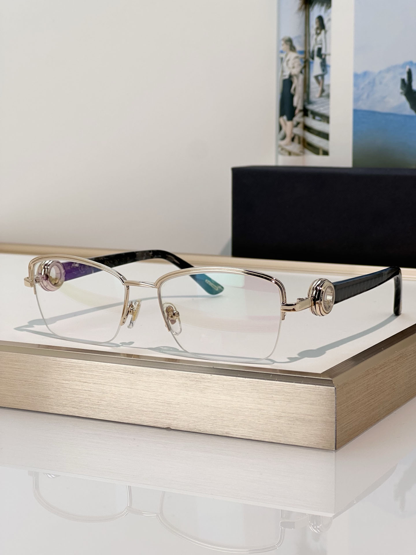 Men and Women Eye Glasses Frames Eyeglasses Frame Clear Lens Mens Womens VCHA37S Latest random box