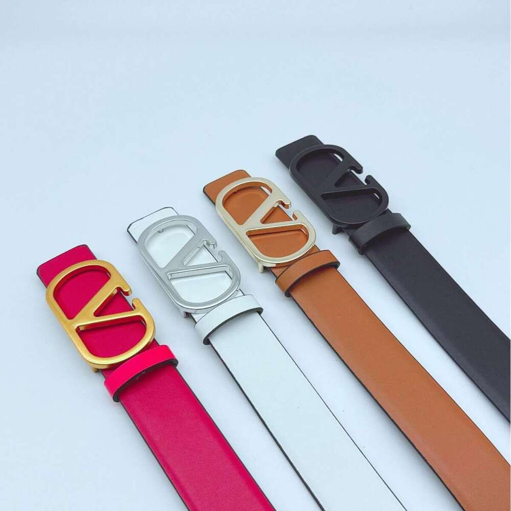 New high-quality cowhide versatile V-shaped belt women, suitable for casual business wear, dresses, jeans, and fashionable letter belts