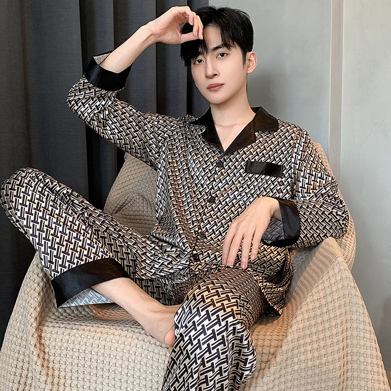 Pajamas Men Spring Summer Thin Ice Silk Luxurious Loose Fitting Home Wear Suit Male Satin Pyjamas Set Night Pajamas Set Men 260506