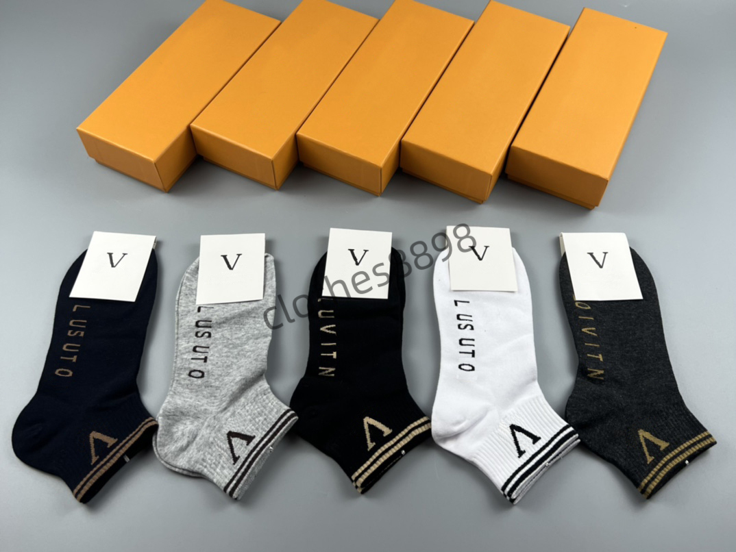 Mens Designer Sports Socks Breathable Soft Sweat Absorbent Summer Comfortable Sport Style Letter Printed One Sizes louise lvs louisd WZEU SCKC