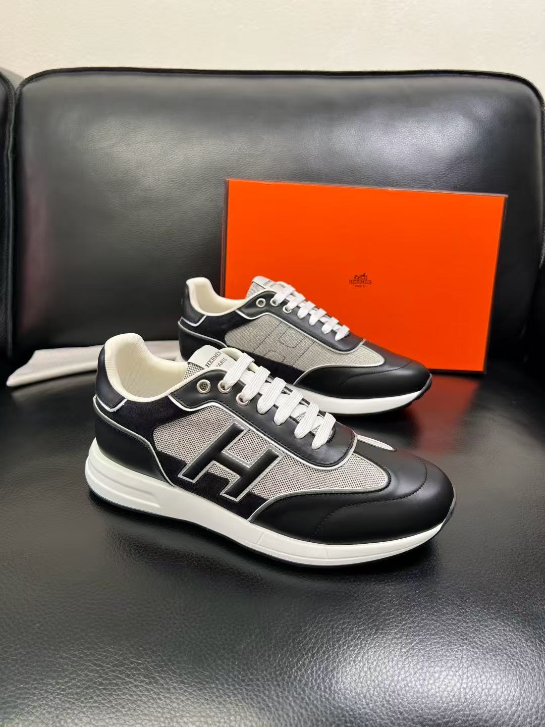 eaker Designer Luxury Shoe Men casual Leather Mesh Low Top Lace Trainer Sport Casual Running Street Travel Athletic Lightweight Breathable Runner Gy