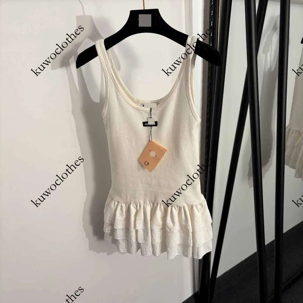Tank Top Women Designer Vests For Woman Luxury Knitted Short Sleeve T Shirt Vest Top Spring And Summer Style Letter Patch Layered Cake Skirt With St