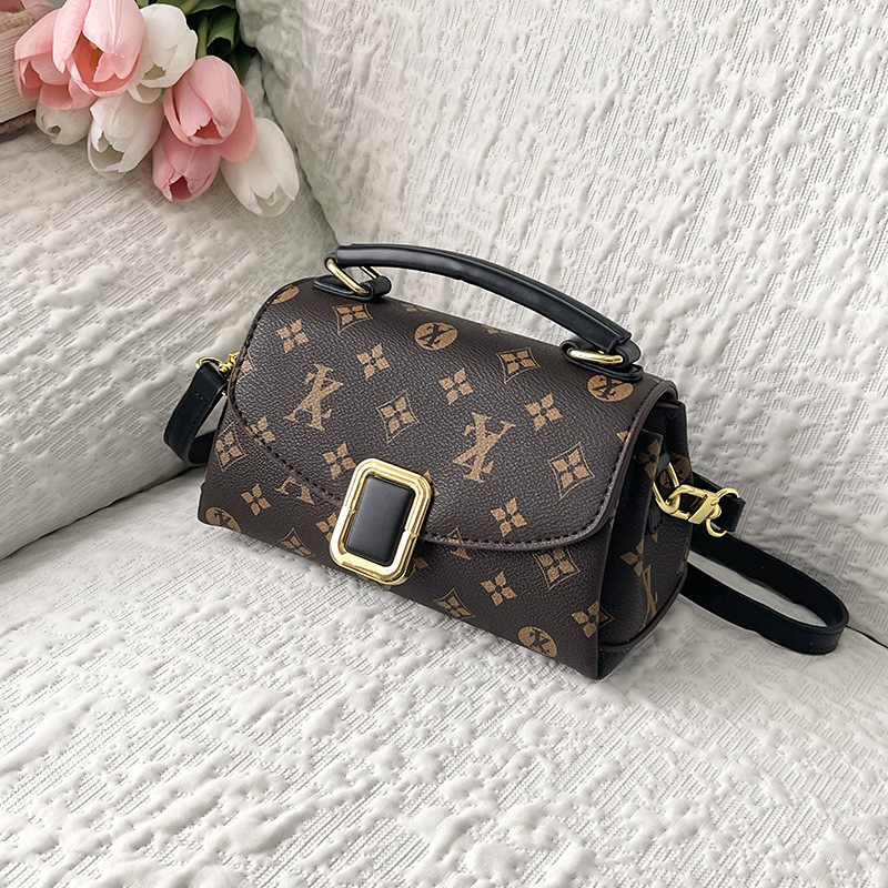 High quality womens bag 2026 new arrival light luxury print design elegant fashionable versatile shoulder bag crossbody bag
