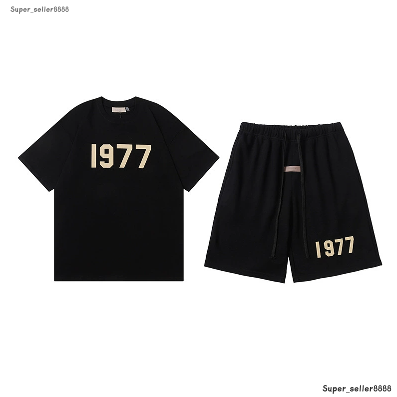 1977 Tracksuits Essential Shorts Designer Men's 2 piece Set Trendy Outfits Tshirt High Quality Cotton Round Neck Letter Fashion High Street Men