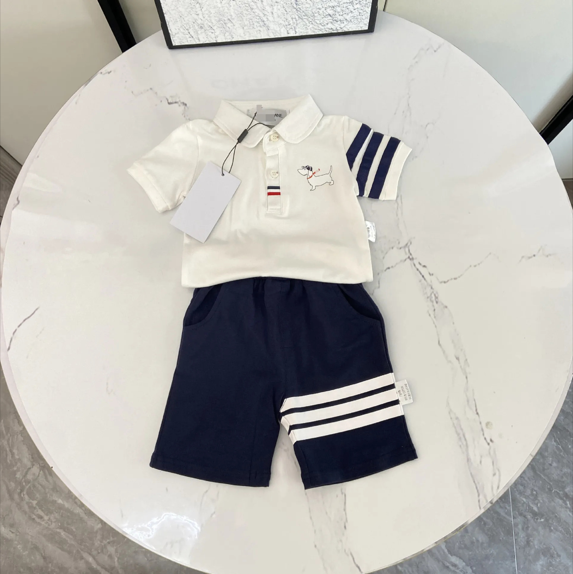 Designer Baby Kids Tshirts Shorts Sets Toddler Boys Girls Clothing Set Clothes Summer White Black Luxury Tracksuit Youth Sportsuit er
