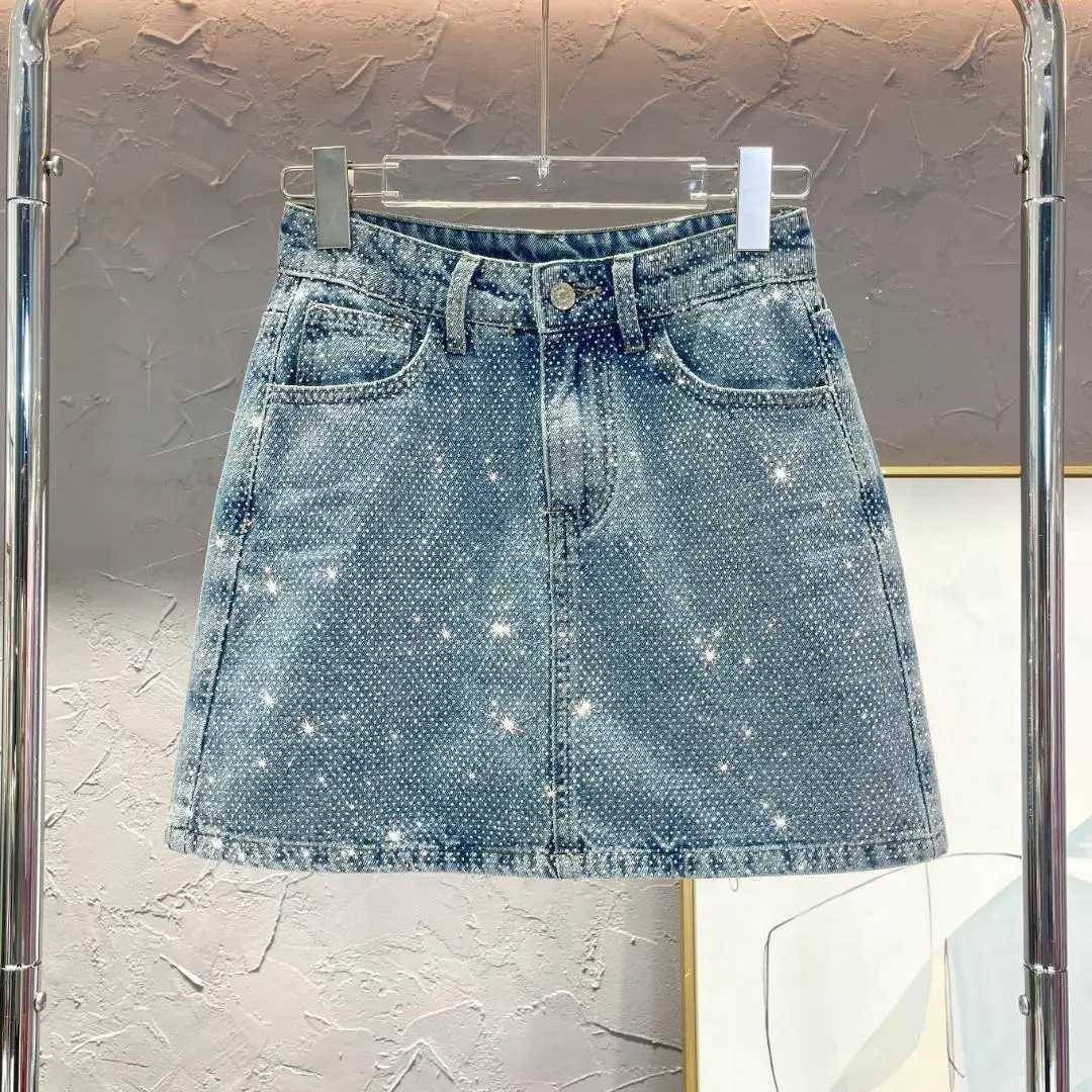 2025 autumn new solid color denim skirt womens fashion high waist and thin A word hip skirt C260507