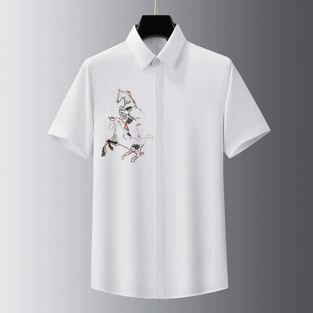 Luxury Summer New Style Flying Horse Embroidered Men's Short Sleeve Trendy Light Luxury Fashion Shirt Amazon Factory Direct Sale
