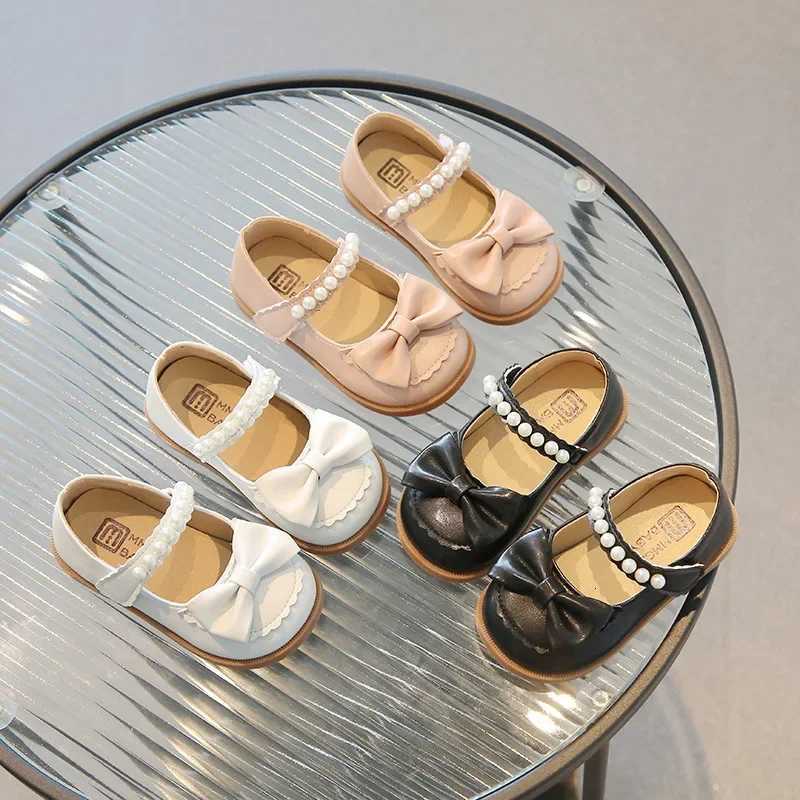 Girls Leather Shoes 2024 Spring and Autumn New Soft Soles Princess Flats Pearls and Bow Toddlers Dress Shoes Kids Casual ShoesT260507
