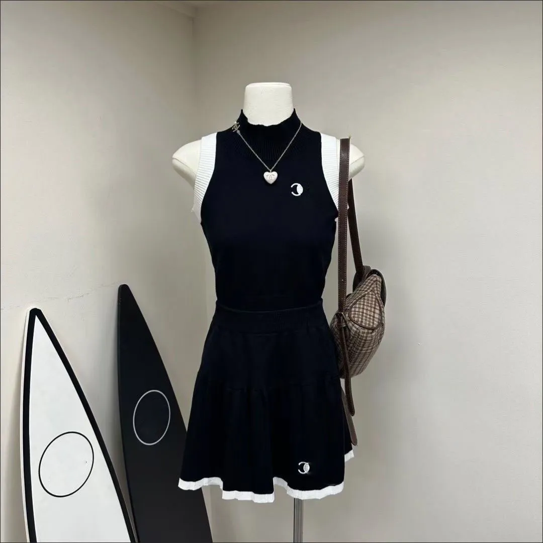 CC dresss designer For Woman Women Knitted Piece Skirt Set Sleeveless Turtleneck Top Pleated Mini Skirt Summer Slim Fit Outfit Designer dresss 630