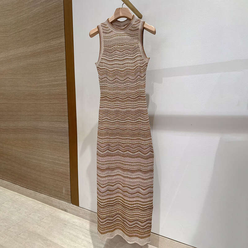 French-Style Niche Spring-Summer Knitted Diamond Jacquard Wave Pattern Hollowed-Out Slim-Fit Round-Neck Sleeveless Long Dress Ys072 Mdng260507