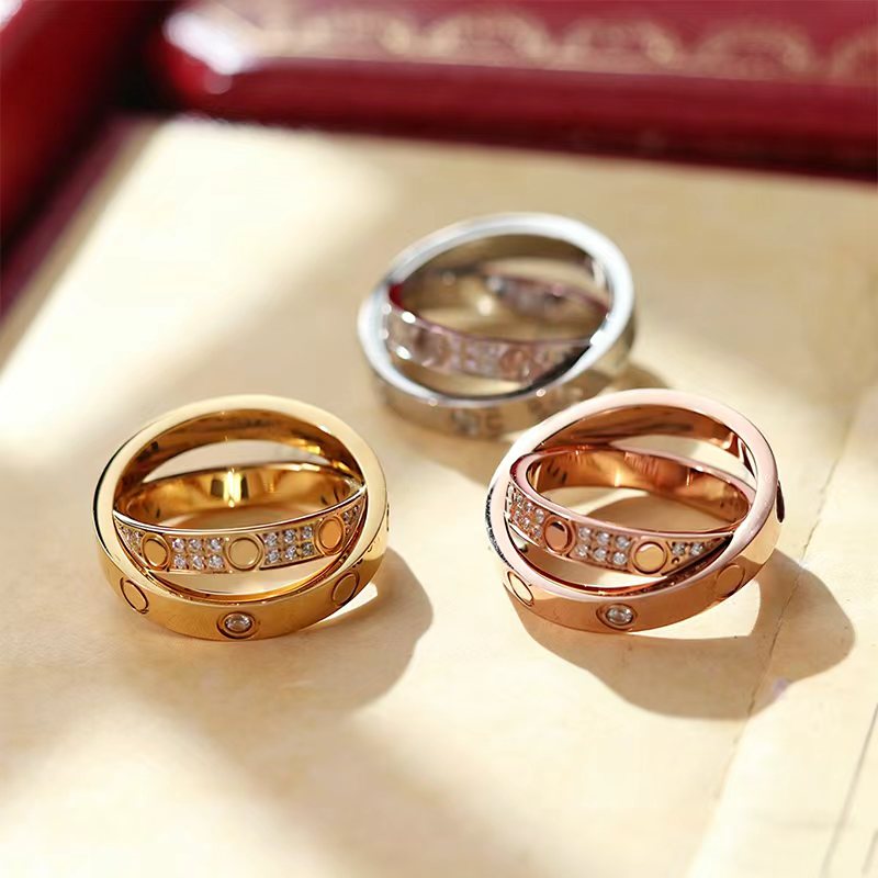 Bague d'amour de haute qualité conçue par des designers féminines pour bague croisée incrustée de diamants, boîte-cadeau, bijoux de luxe