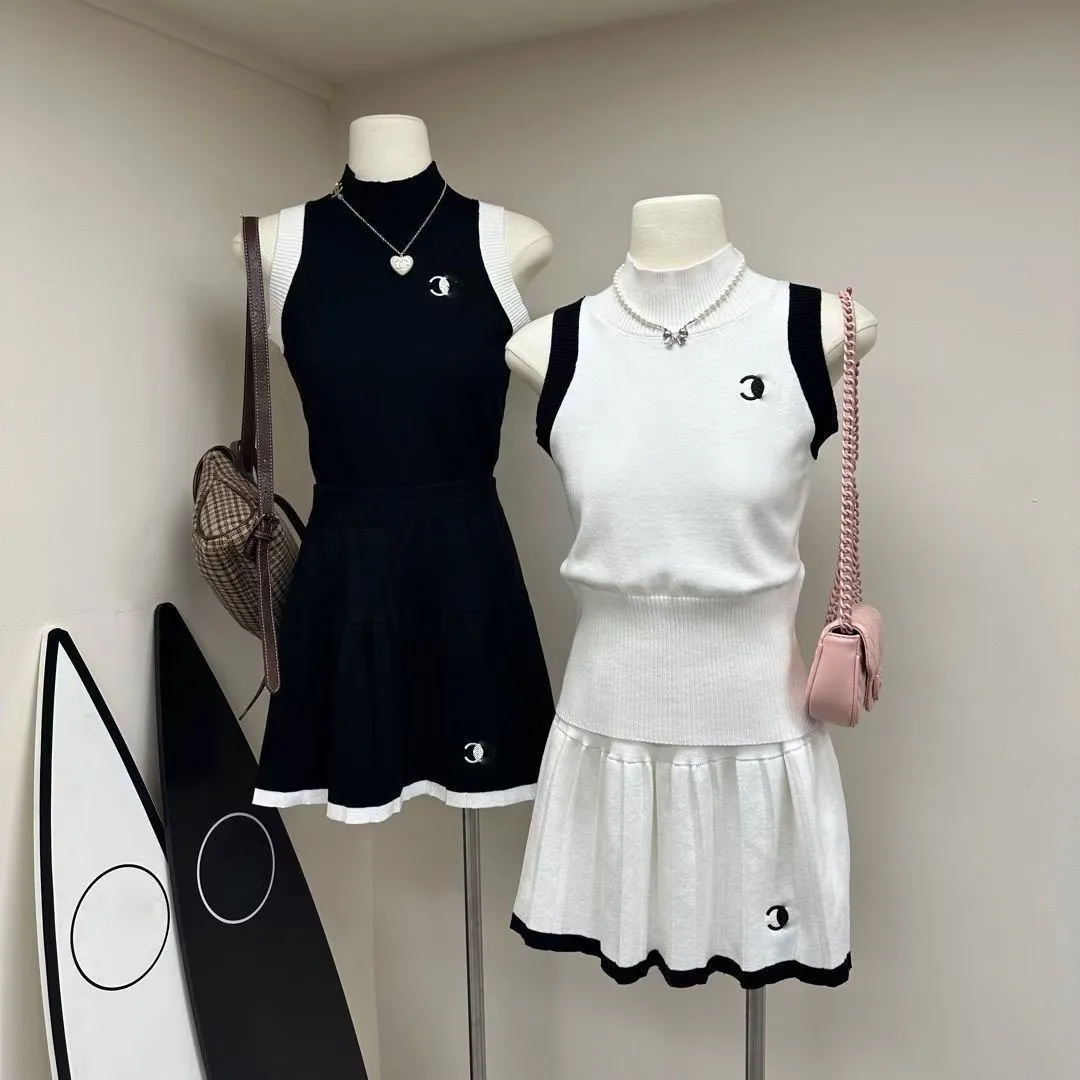 Spring CC Dress For Woman Women Knitted 2 Piece Skirt Set Sleeveless Turtleneck Top Pleated Mini Skirt Summer Slim Fit Outfit designer dress01-image-1104932074