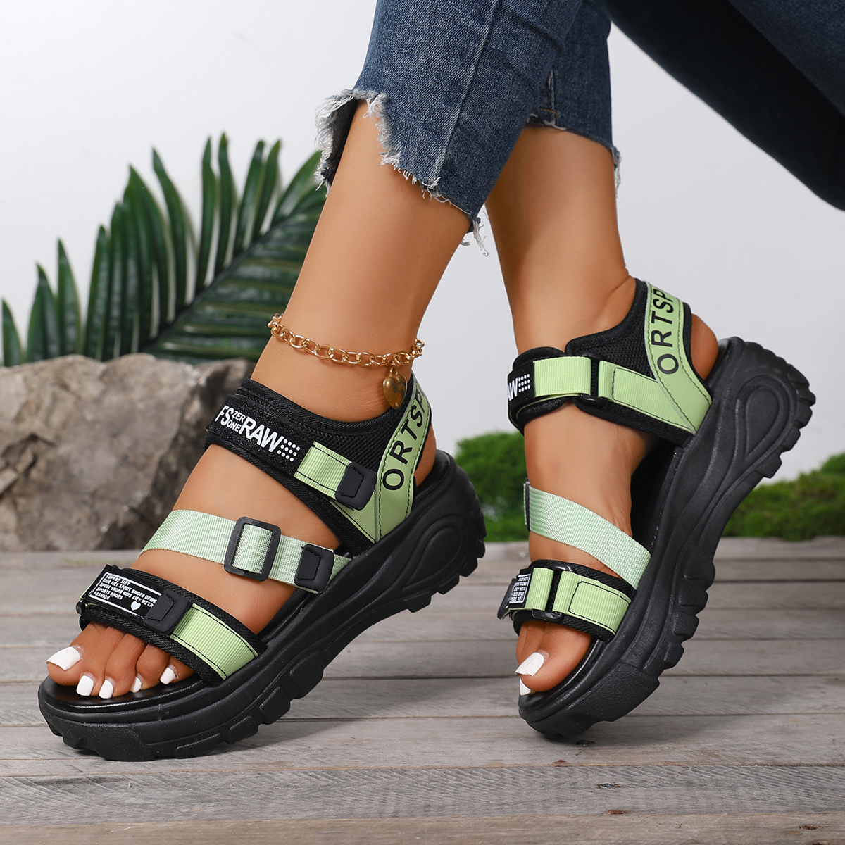 Summer Women Sandals Trendy Casual Outdoor Sport Shoes for Holidays Beach Breathable Wear-Resistant Hiking Walking Sandals Open toed thick soled cas