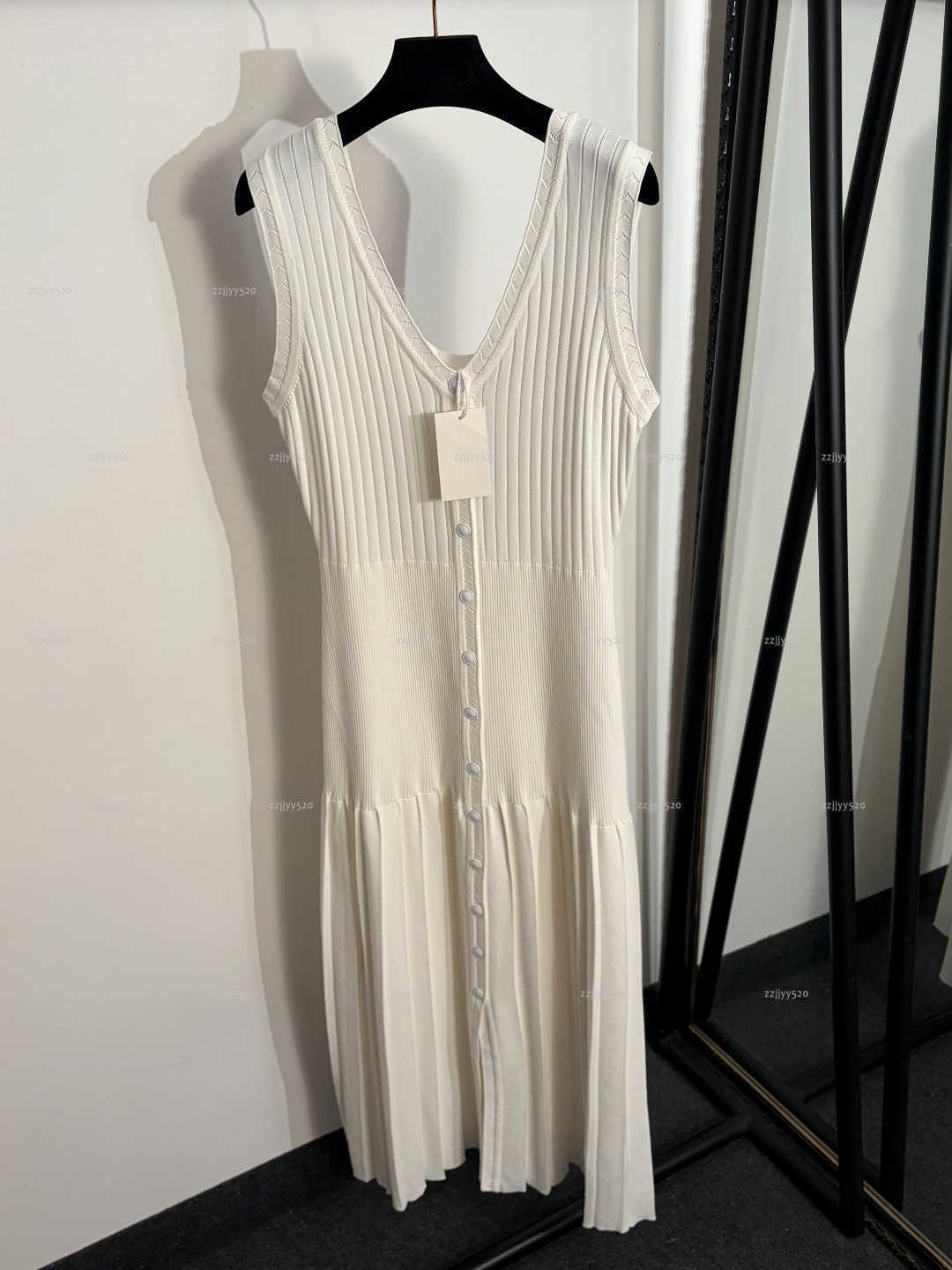 Brand V collar women dress Summer lady dresses women designer clothes waist knitted vest skirt A1159X01N247-image-1104981998