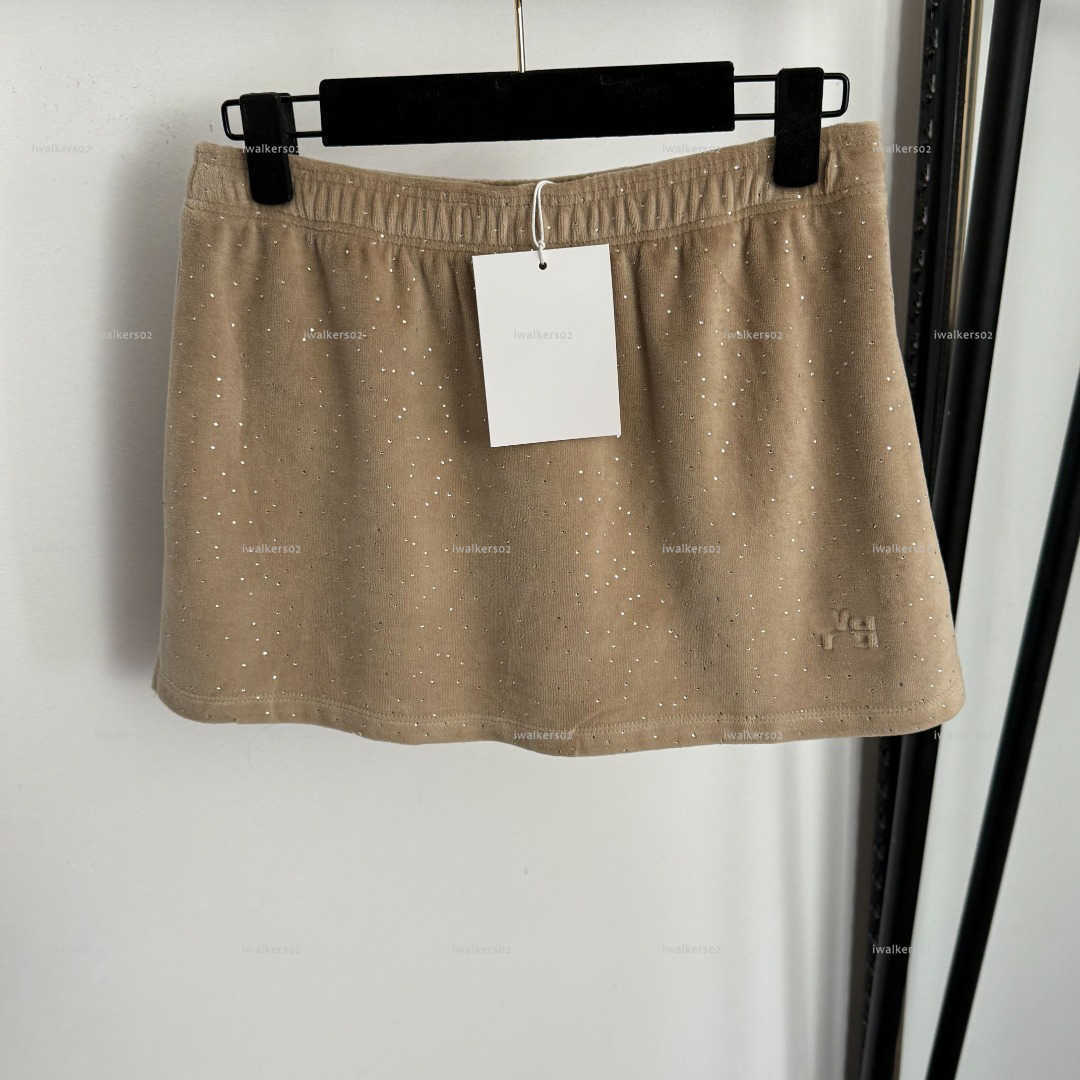 Classics women skirt high quality girls long dress designer clothes women drawstring elastic waist velvet short skirt A085X02N050-image-1104904979