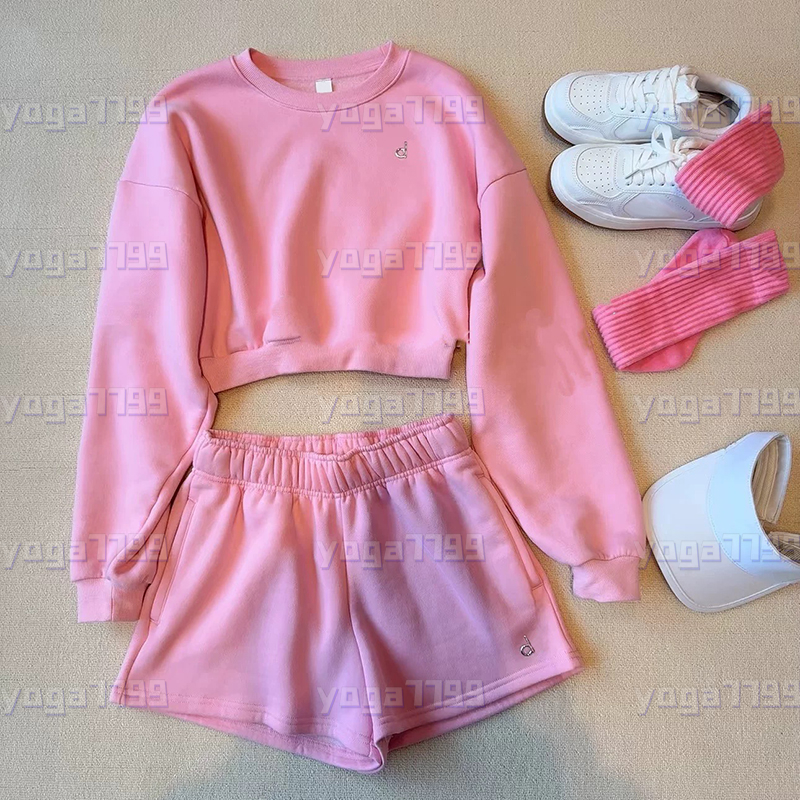 Designer Womens Yoga Set Cropped Crewneck + Shorts Long Sleeved Top Crew Round Neck Top Gym Sweatwear Casual Sweat Tops Women's Alhoodie Workou