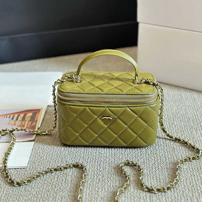 Designer Cases Makeup bag cc Micro Vanity Bag Mini Cosmetic Bag Crossbody Shoulder Tiny Cosmetic Nano Make Up Bags Coin Pink Purse Wallet width 18cm