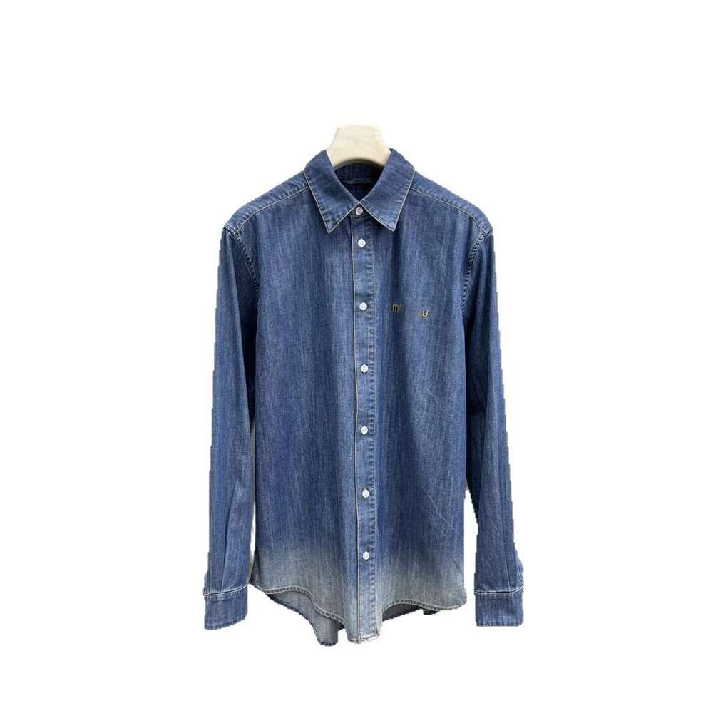 Designer 2026 Early Spring New Model Miu Casual And Relaxed Style Embroidered Letter Versatile Gradient Washed Denim Shirt 7ac5