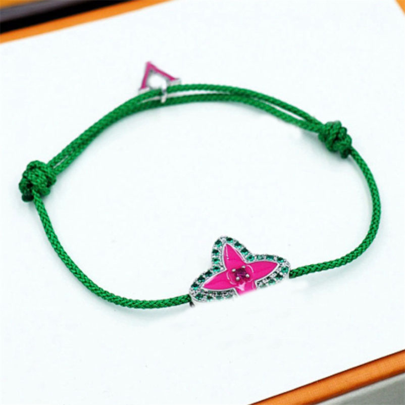 Designers Charms Bracelets Plated 18K Gold Plated Flower Simple Personality Classic Bracelet for Women