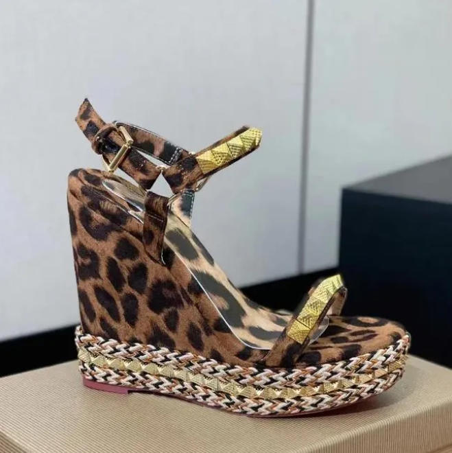 designer Shoes fashion Women Pyraclou Wedge Platform sandal luxury leather high-quality party Daily Outfit Willow nail decoration Casual Shoes Size