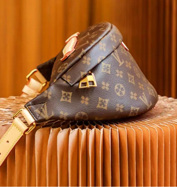 High Quality Designer Luxury Bumbag Crossbody Belt Pouch Waist Pack Purse Men Women Fashion Cross Body Bags Handbags Chest Bum Bag 21