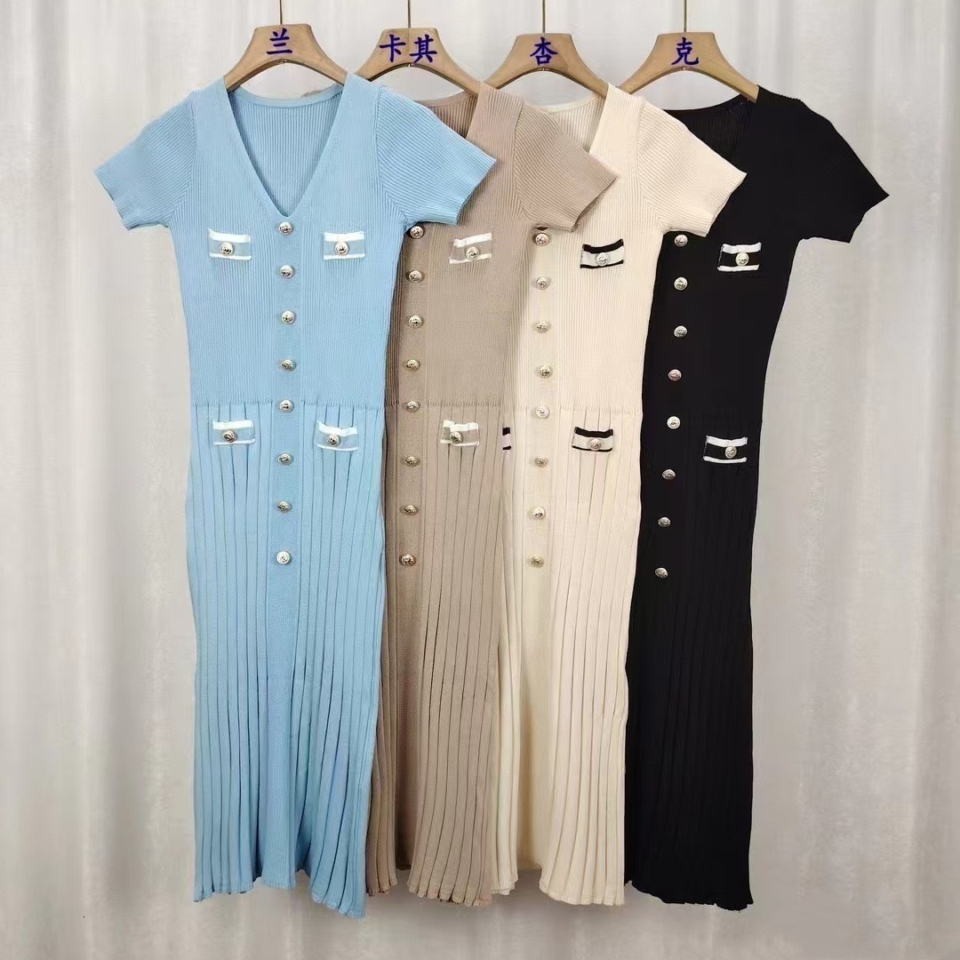 Robe longue tricotée à manches courtes pour femmes, mode d'été, col en v, robe longue décontractée, élégante, amincissante, 2024, 240827